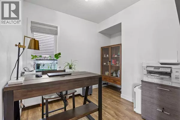 Airdrie, AB T4B3N6,656 Bayview Way SW