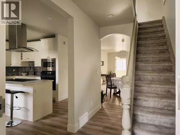 Lethbridge, AB T1J1N5,308 7A Avenue S