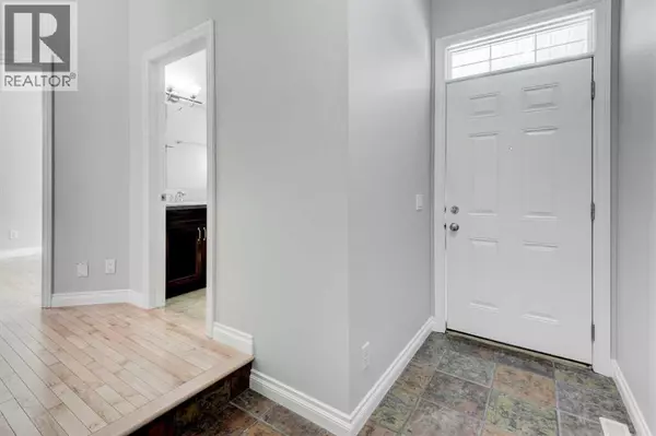 Okotoks, AB T1S2J7,61 Tucker Circle