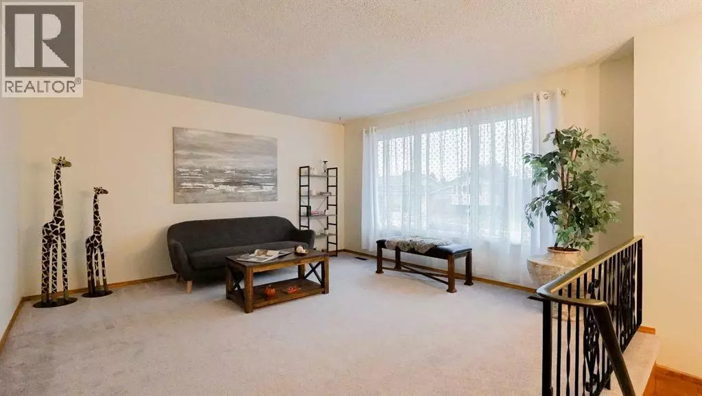 Medicine Hat, AB T1C1J7,2158 Hawke Crescent NE