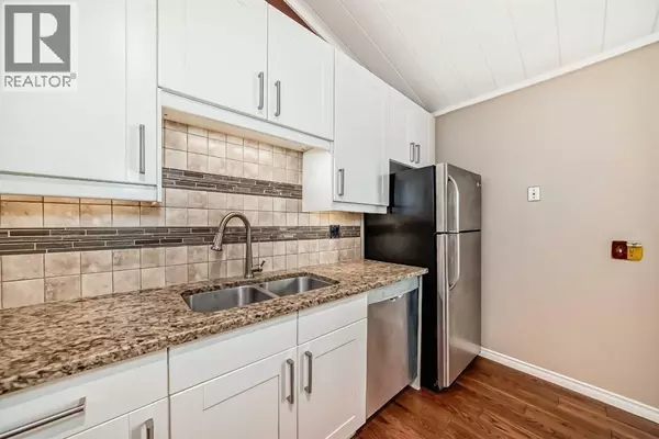 Calgary, AB T2L1Y3,2301, 3500 Varsity Drive NW