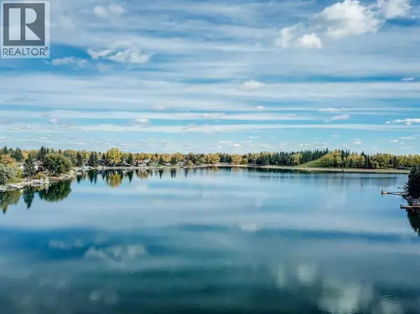 Calgary, AB T2X1N1,212 Midlawn Close SE