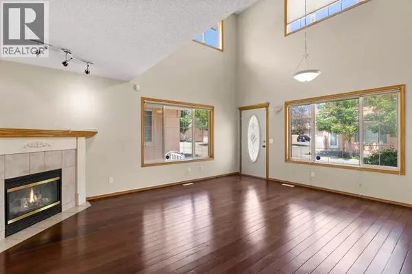 Calgary, AB T3J3Y9,202 Coral Cove NE