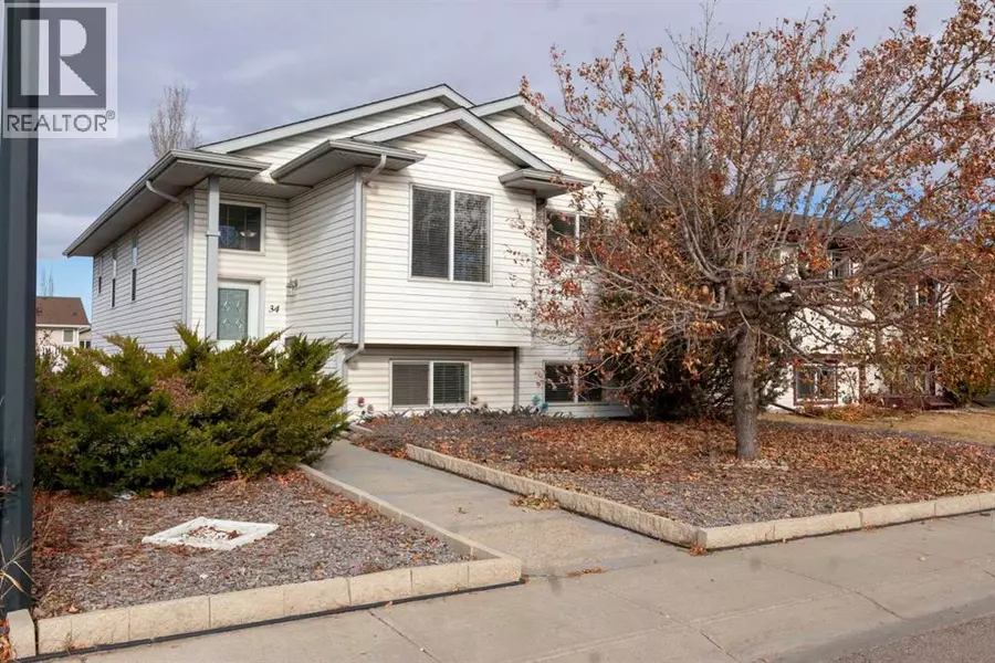 34 Kirkland Close, Red Deer, AB T4P4A3