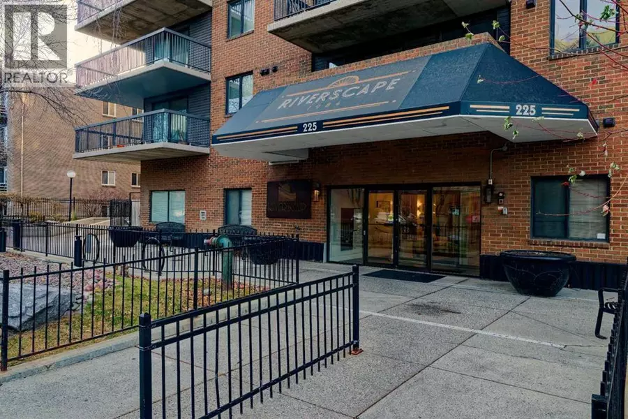 305, 225 25 Avenue SW, Calgary, AB T2S2V2
