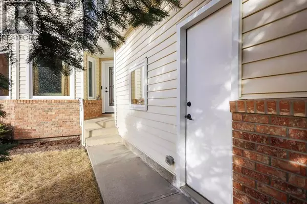 Calgary, AB T3H2V5,188 Christie Park Hill SW