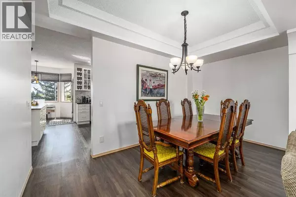 Calgary, AB T3L2B2,648 Scimitar Bay NW