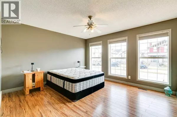 Calgary, AB T2Z4K9,79 Prestwick Street SE