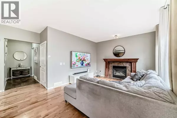 Airdrie, AB T4B3N6,284 Sagewood Landing SW