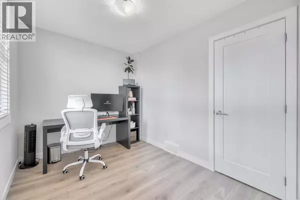 Calgary, AB T3N1S4,90 Cornerstone Manor