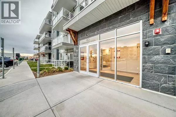 Calgary, AB T3P1X6,404, 80 Carrington Plaza NW