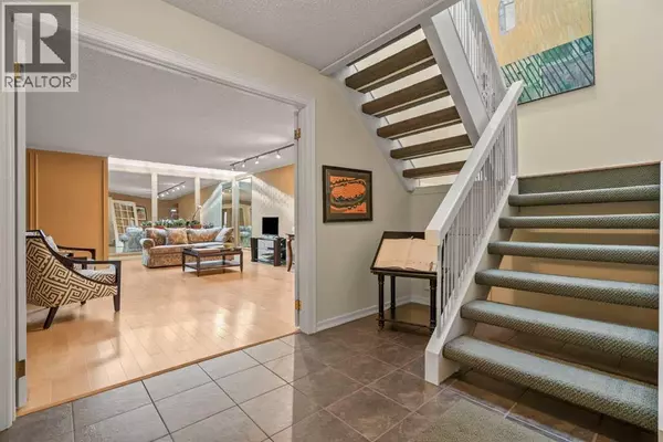 Calgary, AB T3H2B3,6, 1220 Prominence Way SW