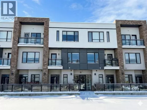 109, 15 Rosscarrock Gate SW, Calgary, AB T3C1E6