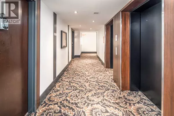 Calgary, AB T3N1B5,1907, 920 5 Avenue SW