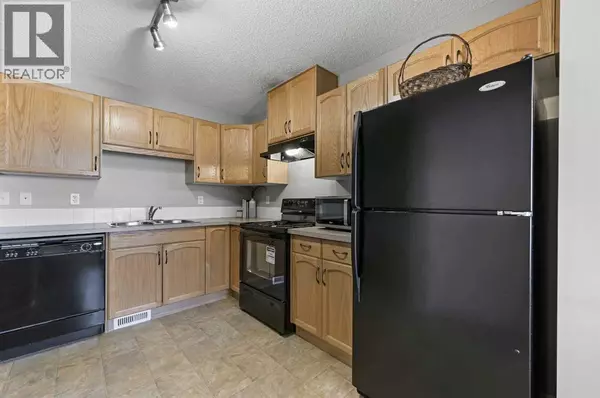 Calgary, AB T3J0G3,165 Saddlebrook Point NE