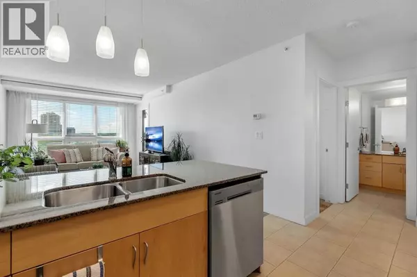 Calgary, AB T2V2W3,606, 8880 Horton Road SW