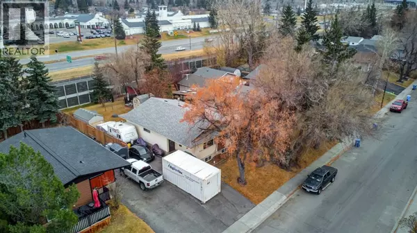 Calgary, AB T2W1W7,628 Cantrell Drive SW