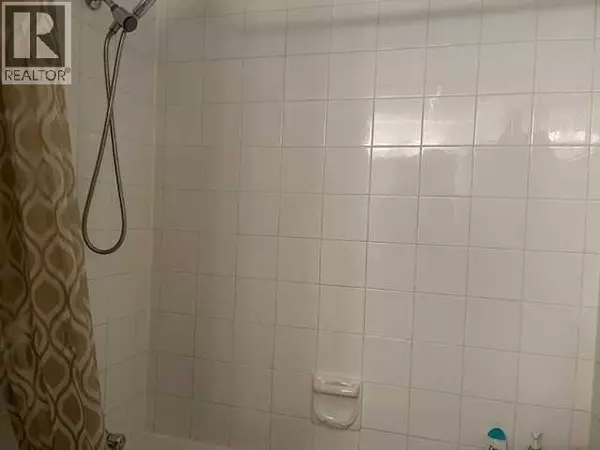 Red Deer, AB T4N1N1,101, 4814 46 Street