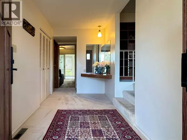 Lethbridge, AB T1K2C6,2231 19 Street S