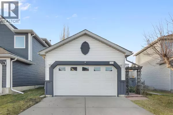 204 Hidden Spring Green NW, Calgary, AB T3A5N4