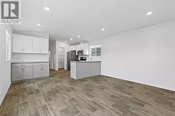 Calgary, AB T2A0W6,5, 6220 17 Avenue SE