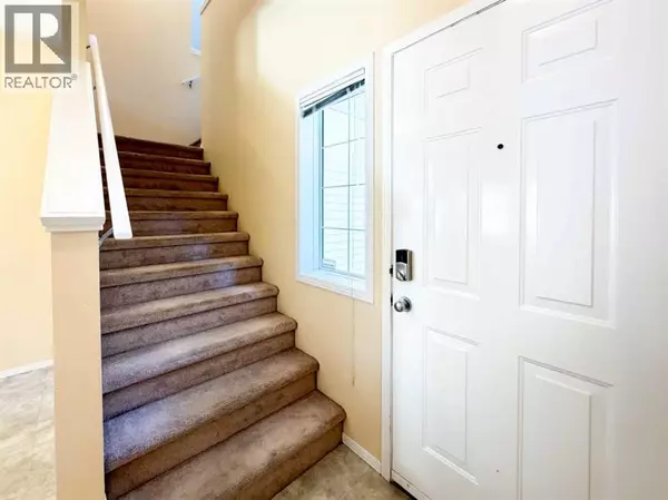 Calgary, AB T3K5R8,21 Panamount Hill NW