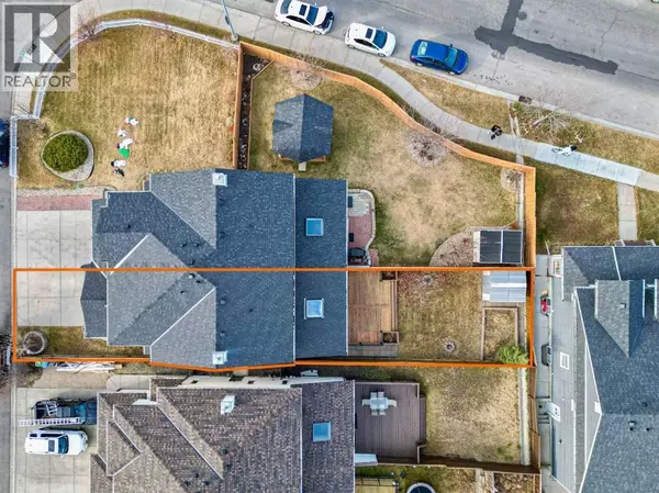 Calgary, AB T3J5H1,14 Taralea Bay NE