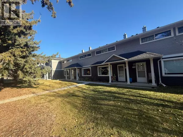 522 Regal Park NE, Calgary, AB T2E0l9