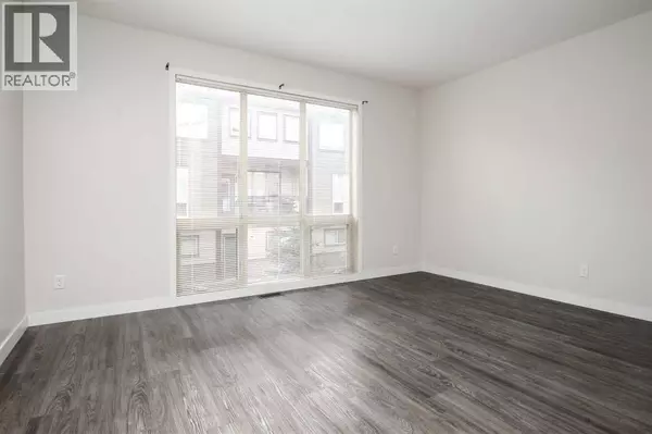 Red Deer, AB T4P0V6,404, 125 Caribou Crescent