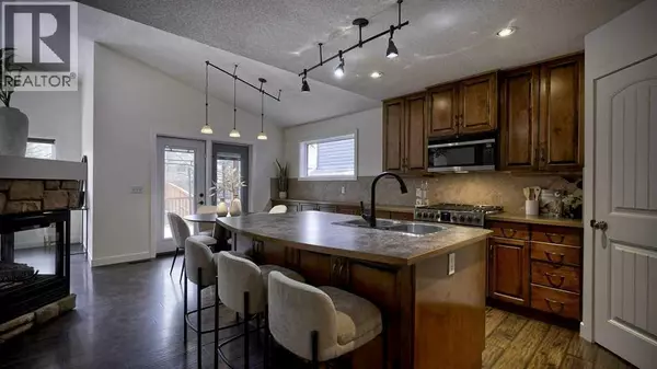 Calgary, AB T3K0K3,215 Pantego Close NW