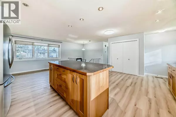 Calgary, AB T1Y3X2,159 Pinecliff Way NE