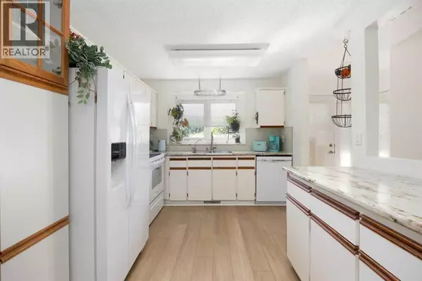 Fort Mcmurray, AB T9J1L1,103 Garson Place