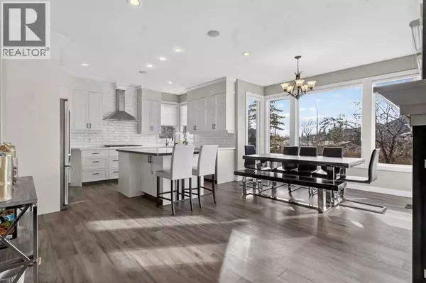 Calgary, AB T2Y5B2,257 Evergreen Plaza SW