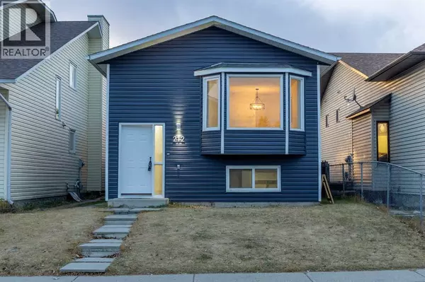 212 Falmere Way NE, Calgary, AB T3J2X9