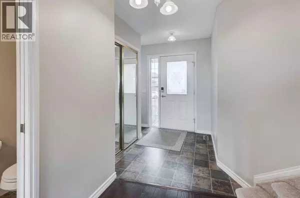 Calgary, AB T3H4W8,45 Cougarstone Place SW