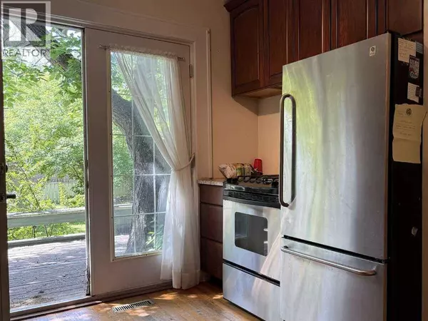 Calgary, AB T2E0W8,133 10 Avenue NE