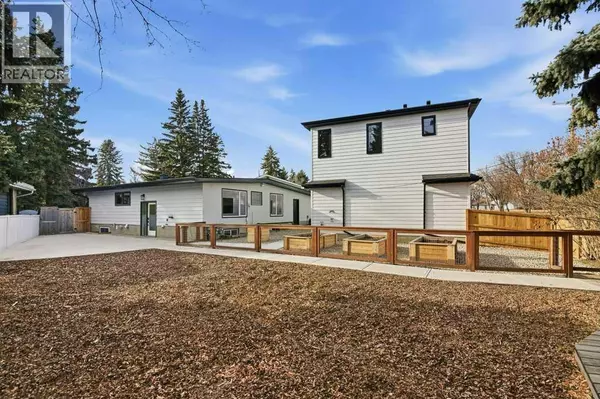 Calgary, AB T3E5W9,3124 Leduc Crescent SW