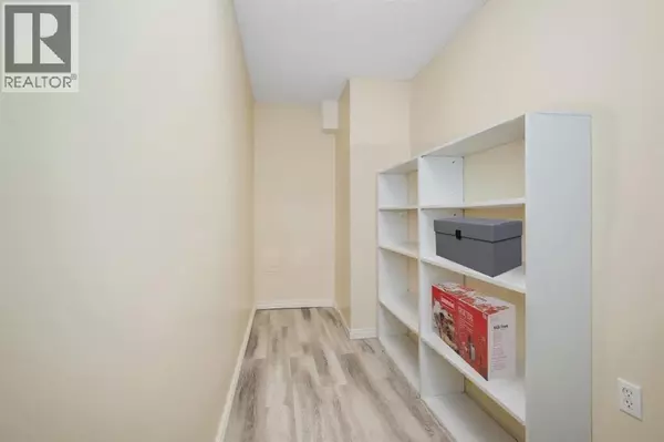 Calgary, AB T2W3L6,803, 11620 Elbow Drive SW