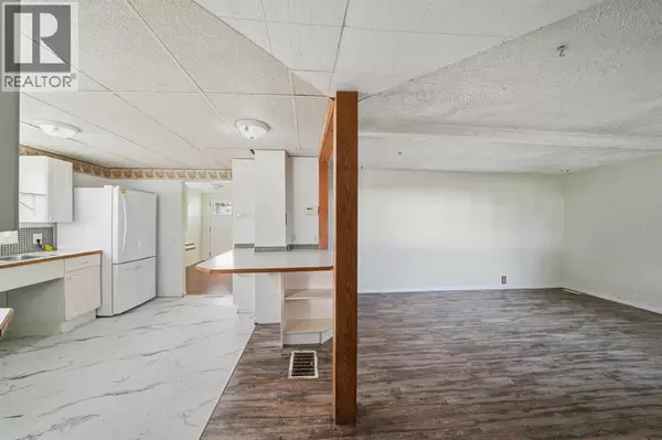 Penhold, AB T0M1R0,1221 Lucina Street