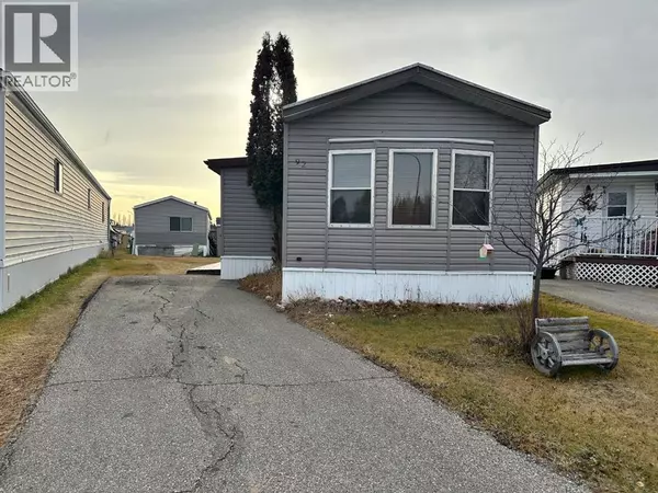 92 Coachman Village, Grande Prairie, AB T8V2N9