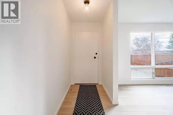 Calgary, AB T2W1H6,110, 330 Canterbury Drive SW