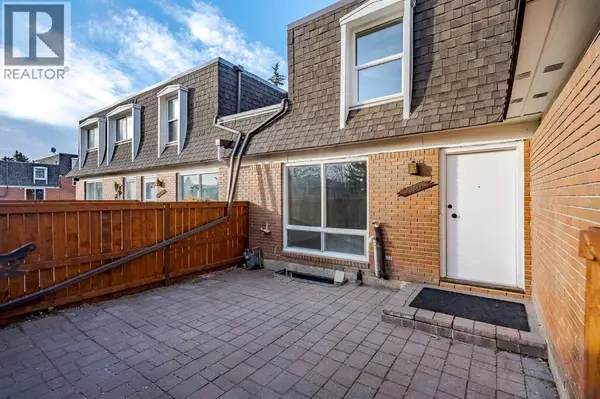 Calgary, AB T2W1H6,110, 330 Canterbury Drive SW