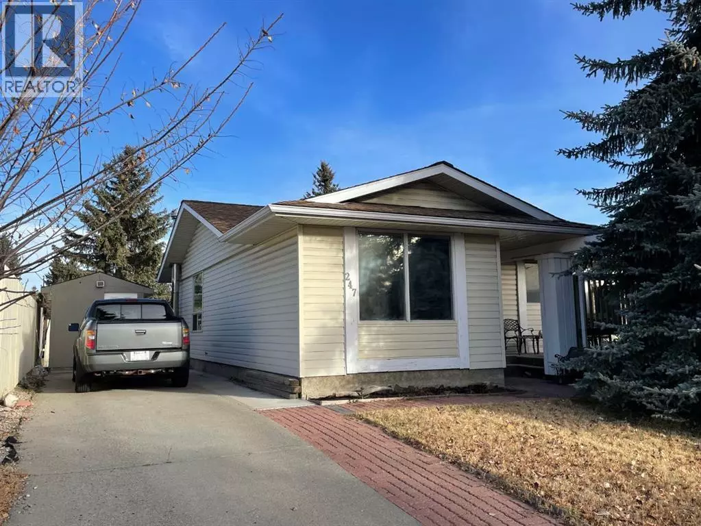 Calgary, AB T3C0C2,247 Bracewood Road SW