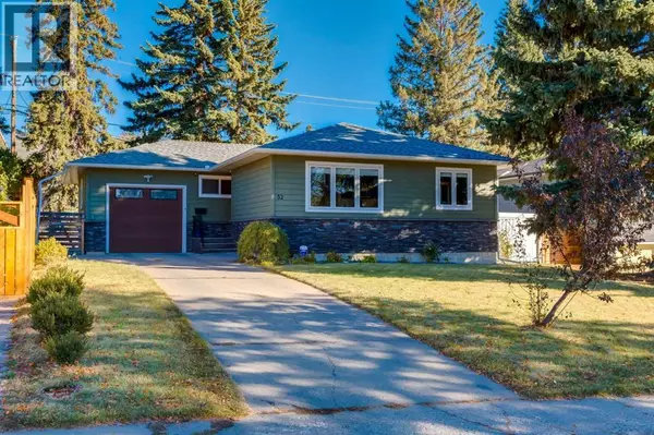 32 Calandar Road NW, Calgary, AB T2L0P6