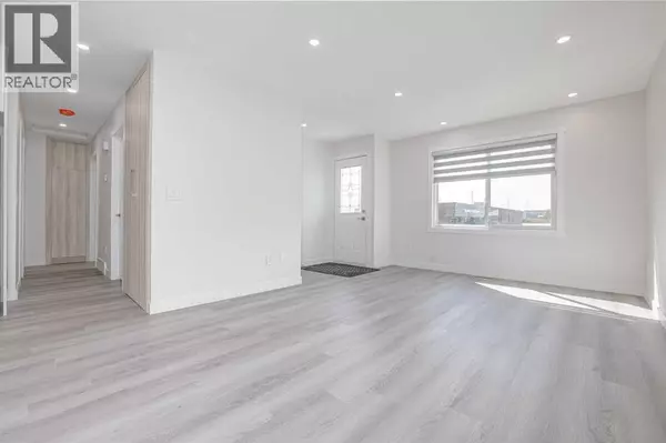 Calgary, AB T3J3E9,152 Falconridge Crescent NE