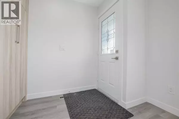 Calgary, AB T3J3E9,152 Falconridge Crescent NE