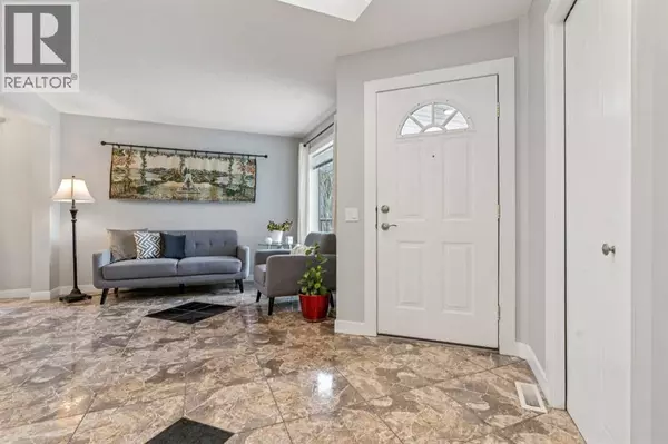 Calgary, AB T2Y3N9,206 Bridlecreek Green SW