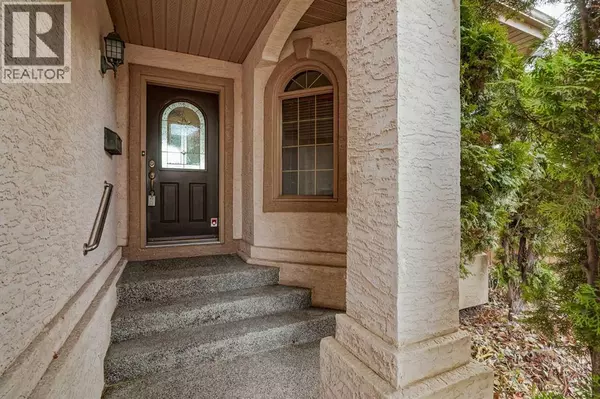 Calgary, AB T2Z2P1,60 Mckenzie Lake Crescent SE