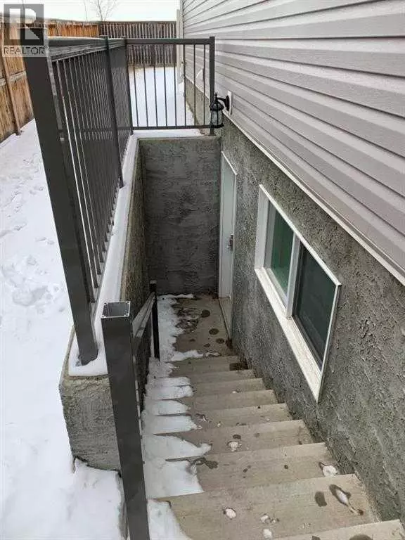 Lethbridge, AB T1J5H9,346 Mount Sundance Landing W