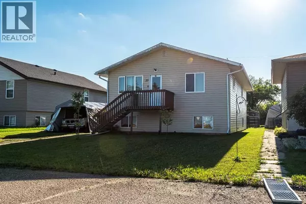 Three Hills, AB T0M2A0,25, 320 7 Avenue NE